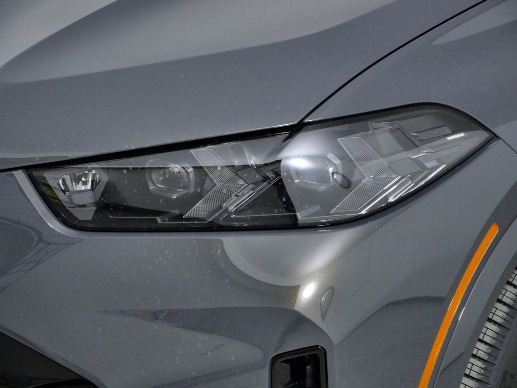 Thumbnail: 2026 BMW X5 - 3