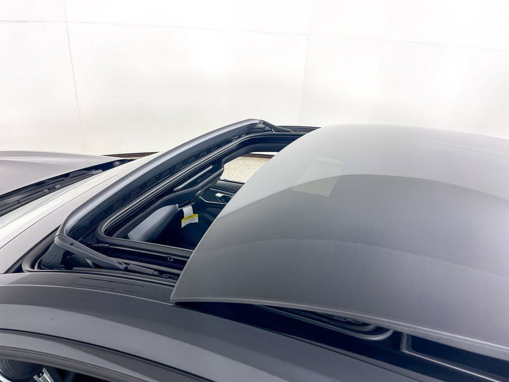 Thumbnail: 2025 BMW 8 Series - 20