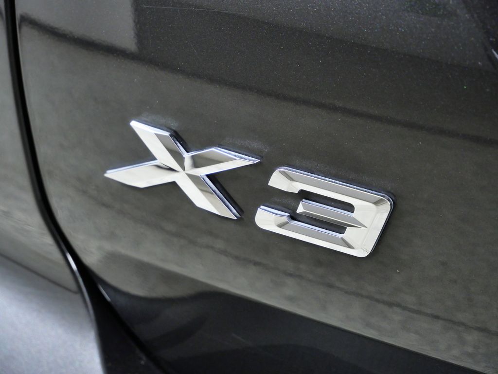 Thumbnail: 2023 BMW X3 - 16