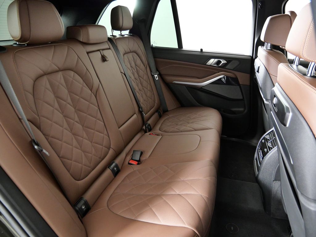 Thumbnail: 2024 BMW X5 - 32