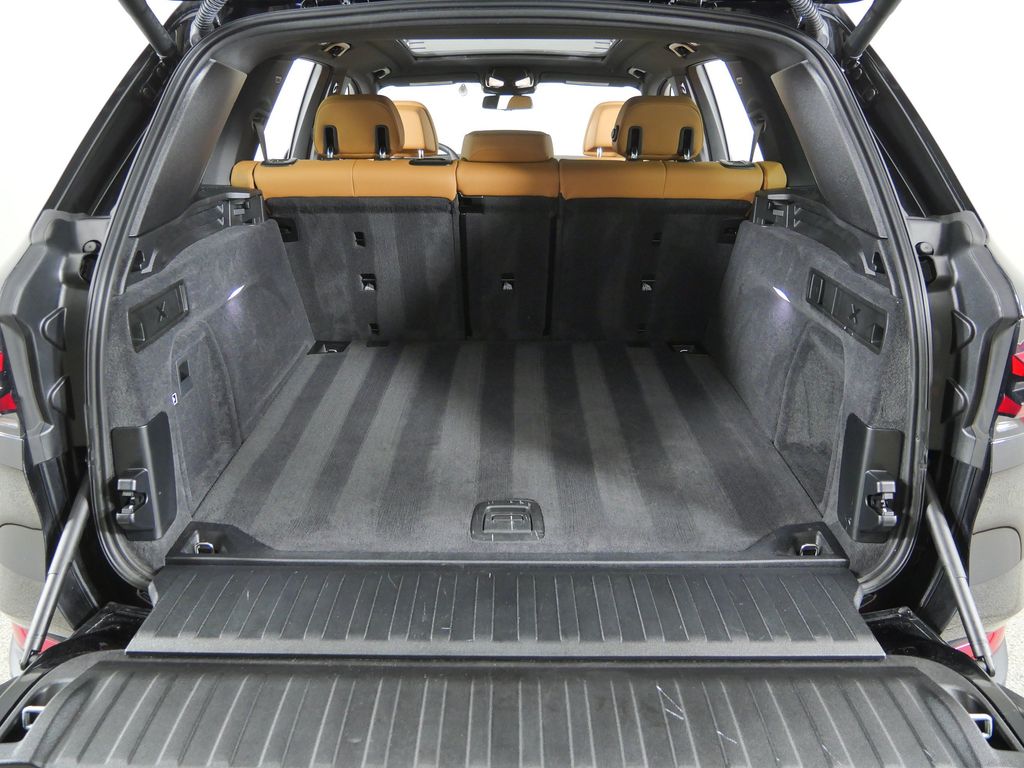 Thumbnail: 2024 BMW X5 - 32
