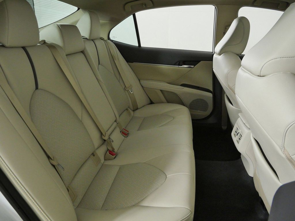 Thumbnail: 2023 Toyota Camry - 26