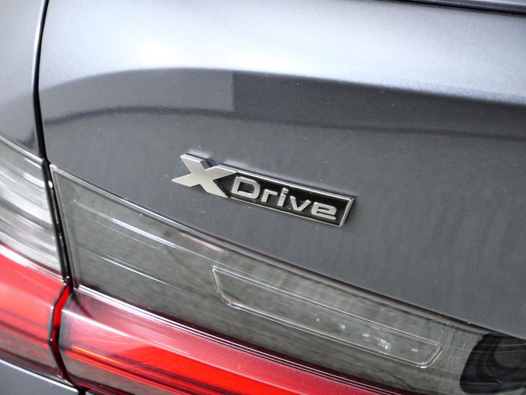 Thumbnail: 2020 BMW 3 Series - 14