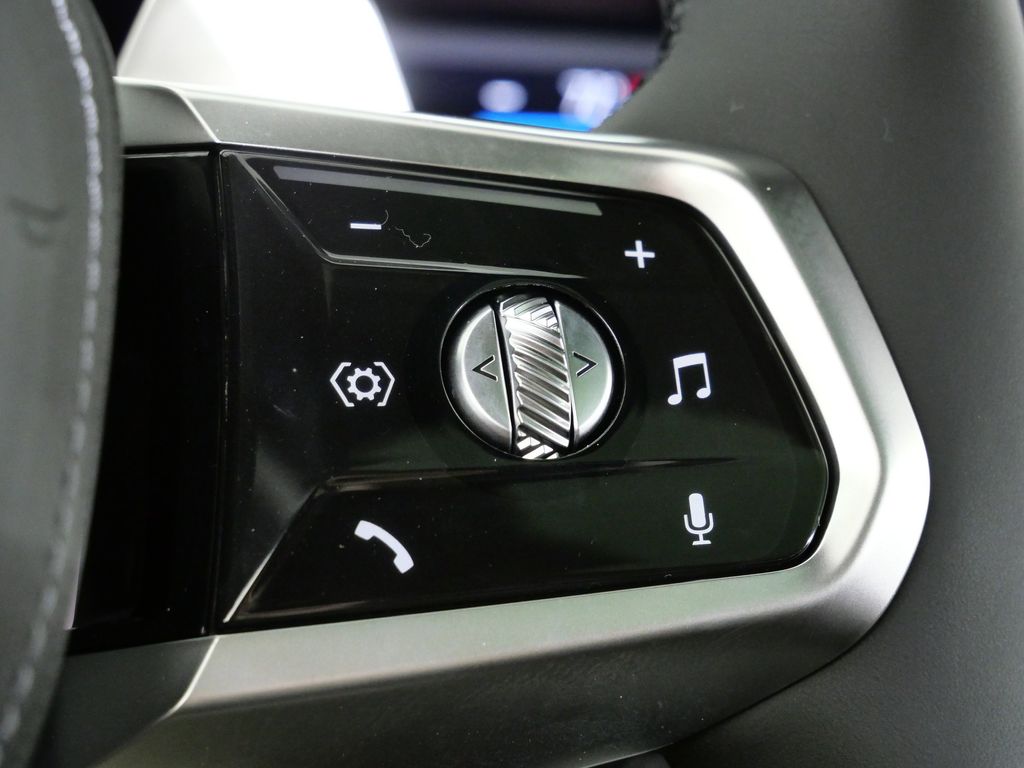 Thumbnail: 2026 BMW 7 Series - 41