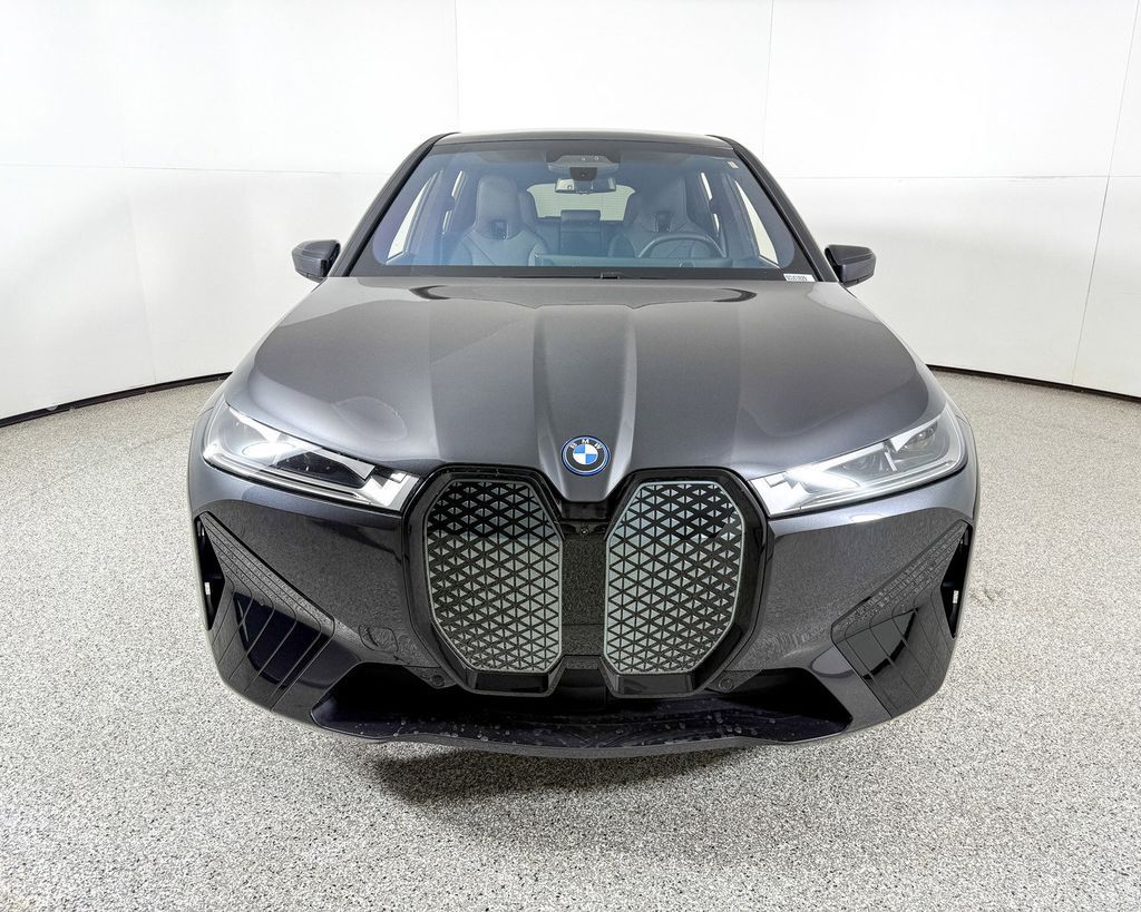 2025 BMW iX xDrive50 6
