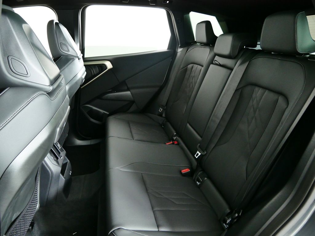 Thumbnail: 2025 BMW X3 - 29