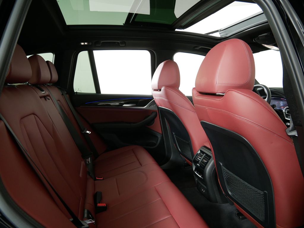 Thumbnail: 2022 BMW X3 - 28