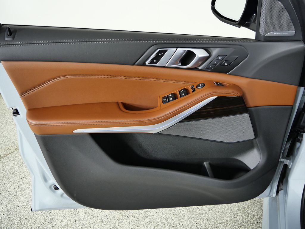 Thumbnail: 2024 BMW X5 - 39