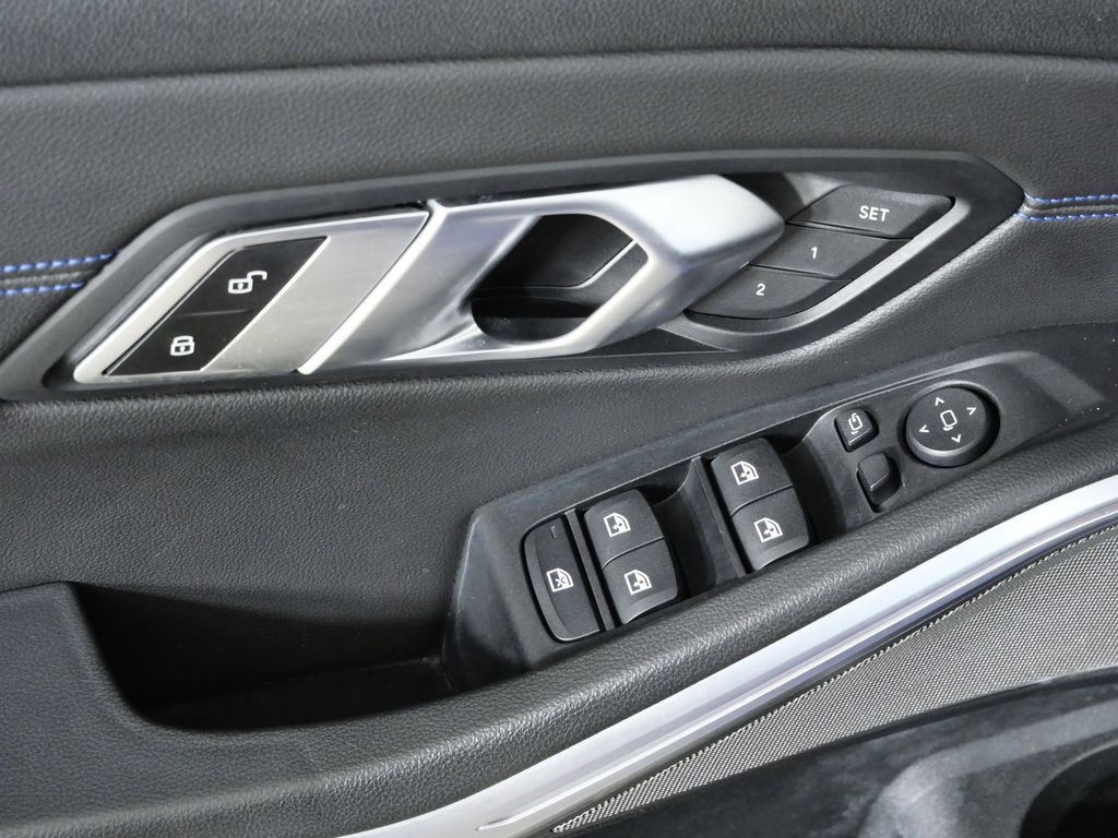 Thumbnail: 2019 BMW 3 Series - 36