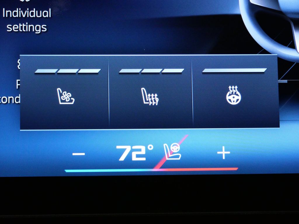 Thumbnail: 2026 BMW X7 - 46