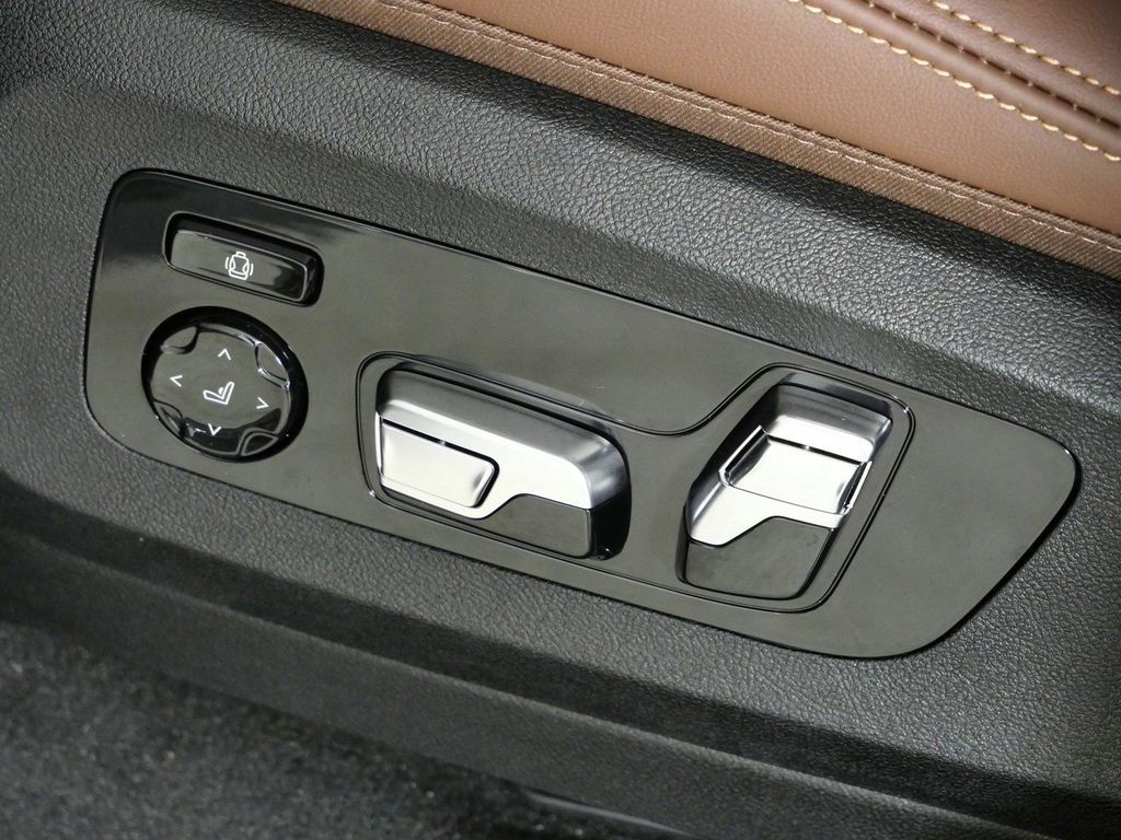 Thumbnail: 2026 BMW X5 - 39