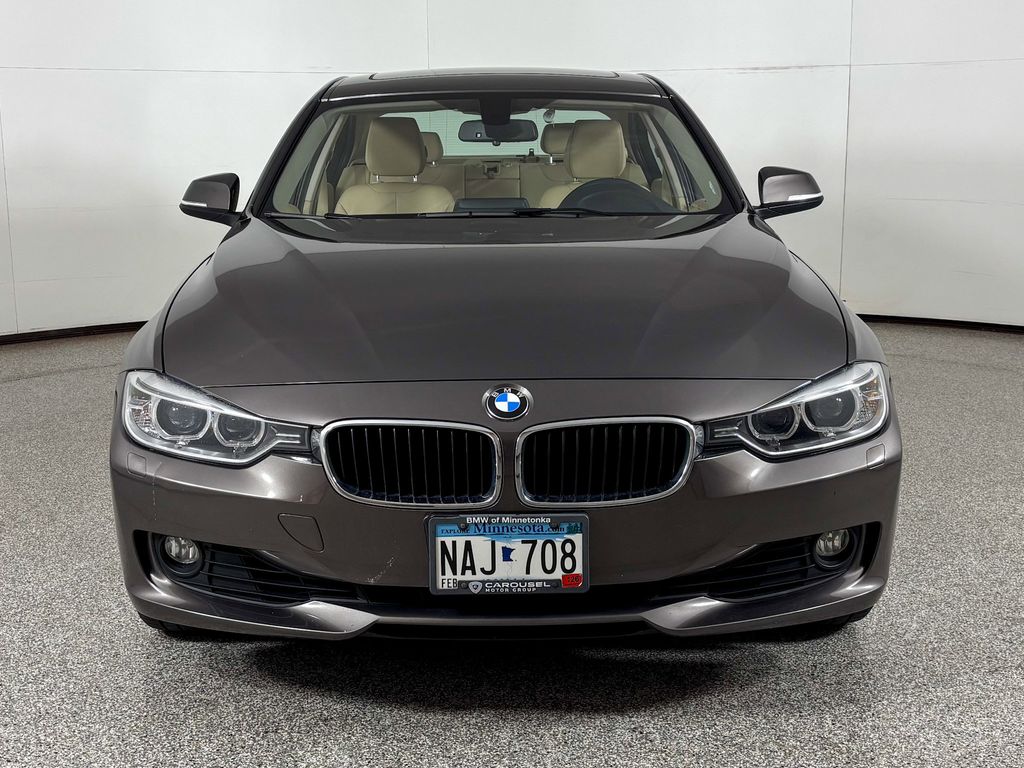 Thumbnail: 2015 BMW 3 Series - 3