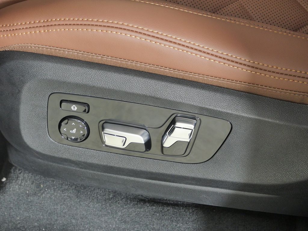 Thumbnail: 2026 BMW X5 - 39