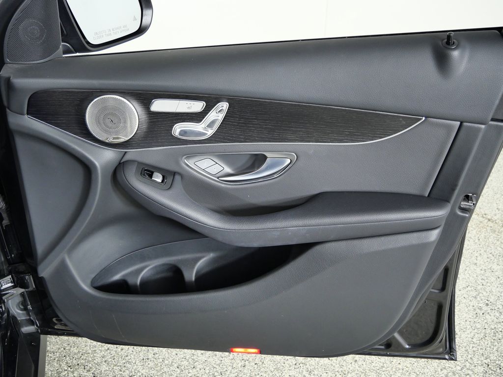 Thumbnail: 2021 Mercedes-Benz GLC - 20