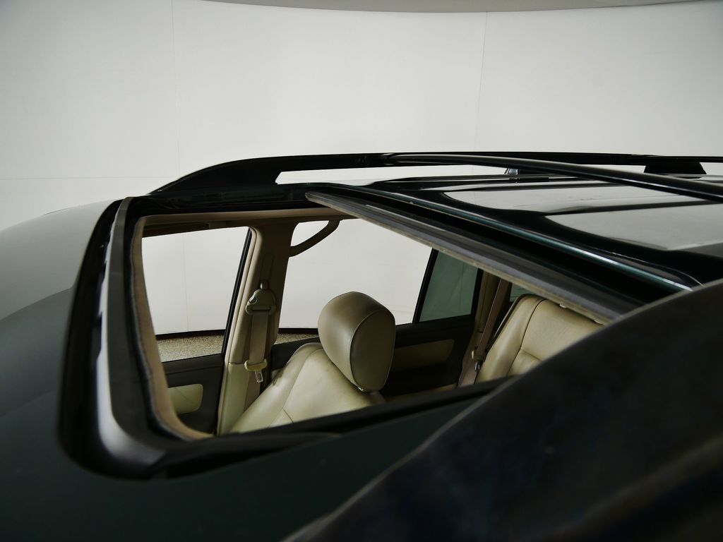 Thumbnail: 2004 Toyota Land Cruiser - 18