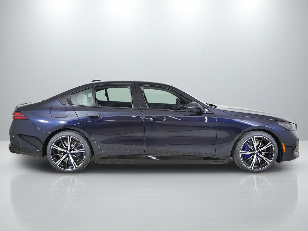 Thumbnail: 2027 BMW 5 Series - 8