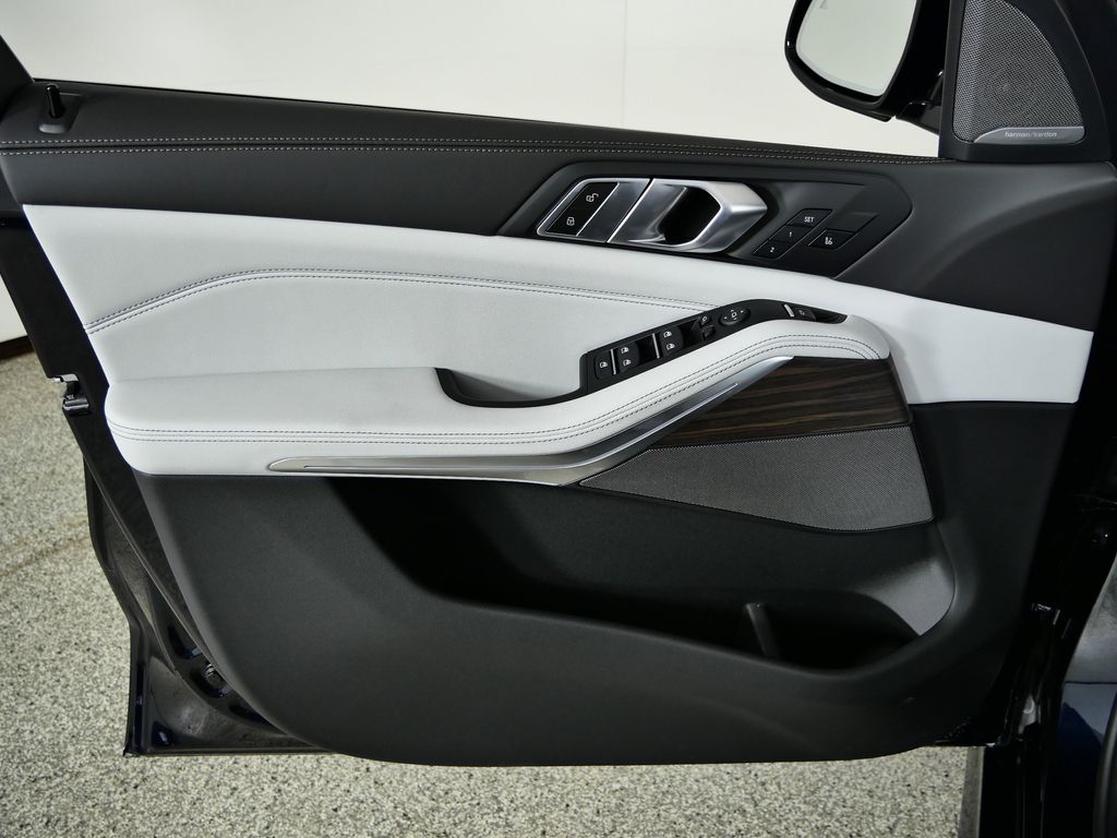 Thumbnail: 2026 BMW X5 - 34