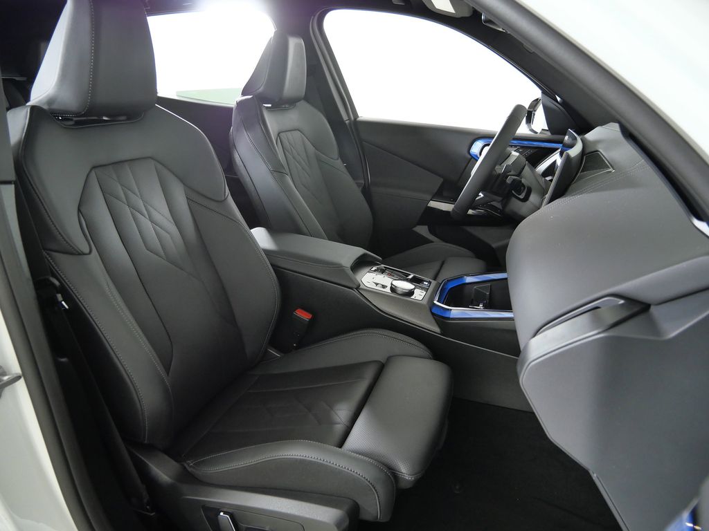 Thumbnail: 2026 BMW X3 - 22