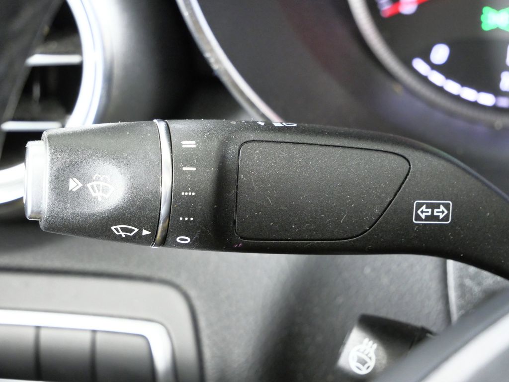 Thumbnail: 2019 Mercedes-Benz GLC - 49