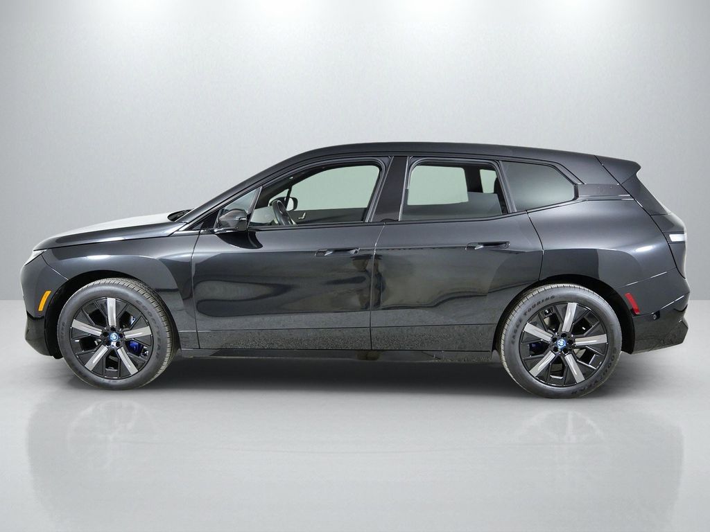 Thumbnail: 2025 BMW iX - 18