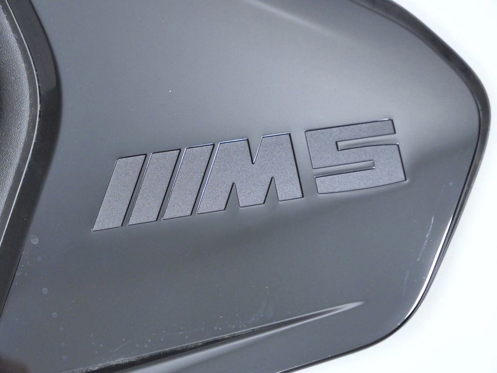 Thumbnail: 2026 BMW M5 - 13