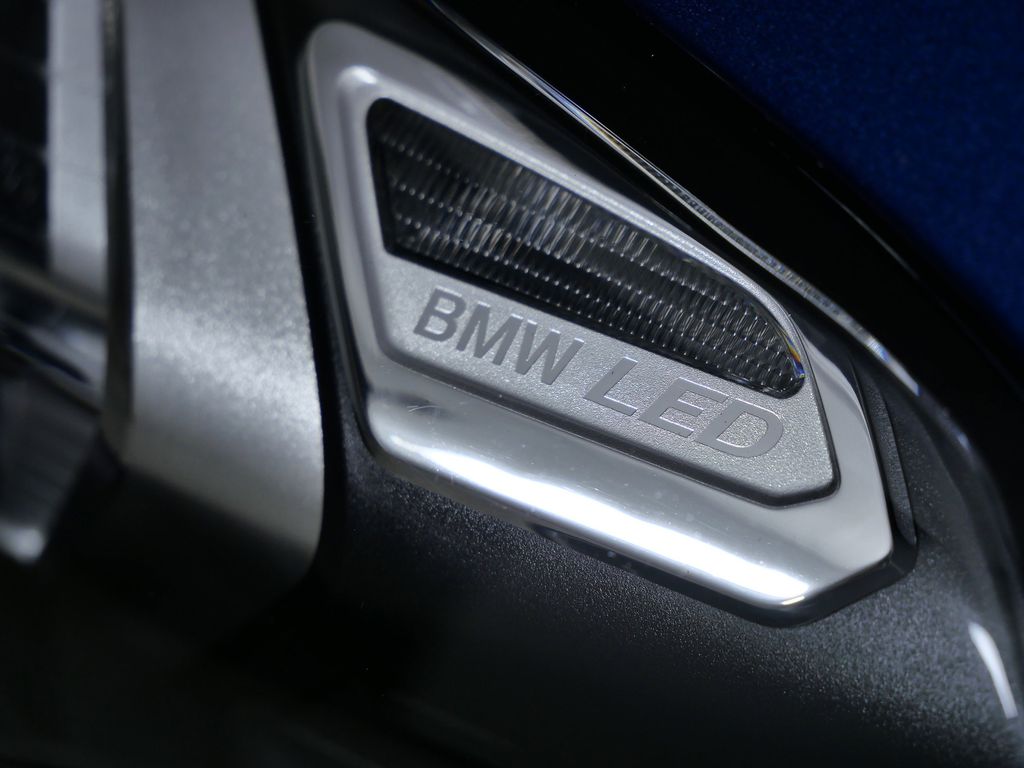 Thumbnail: 2023 BMW 3 Series - 5