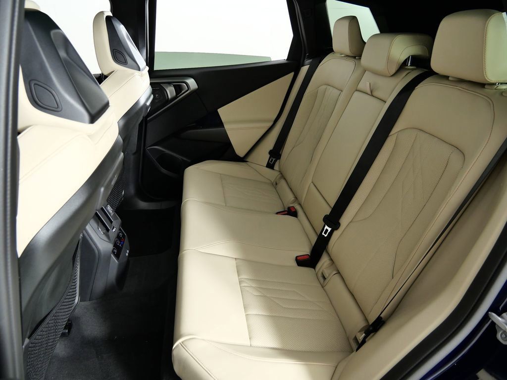 Thumbnail: 2026 BMW X3 - 33