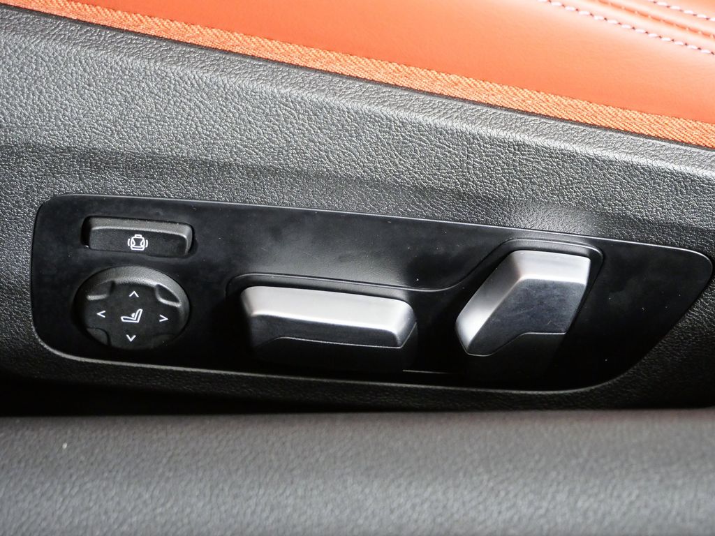 Thumbnail: 2024 BMW M8 - 37