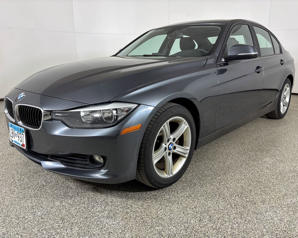 Thumbnail: 2015 BMW 3 Series - 5