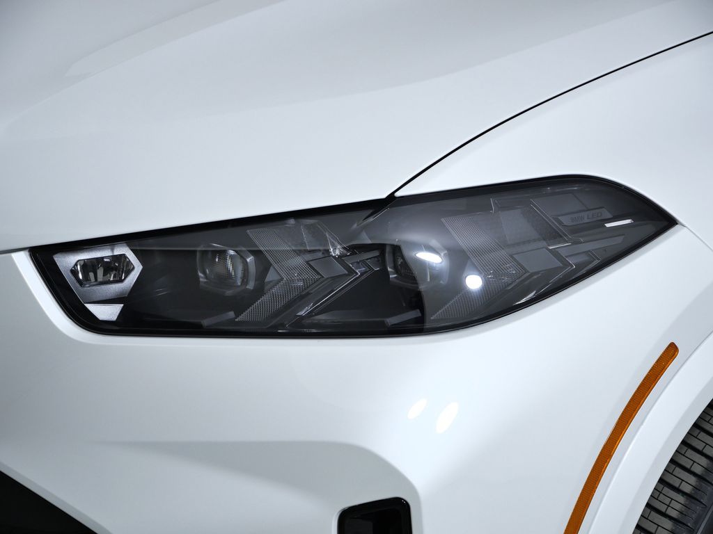 Thumbnail: 2026 BMW X5 - 3