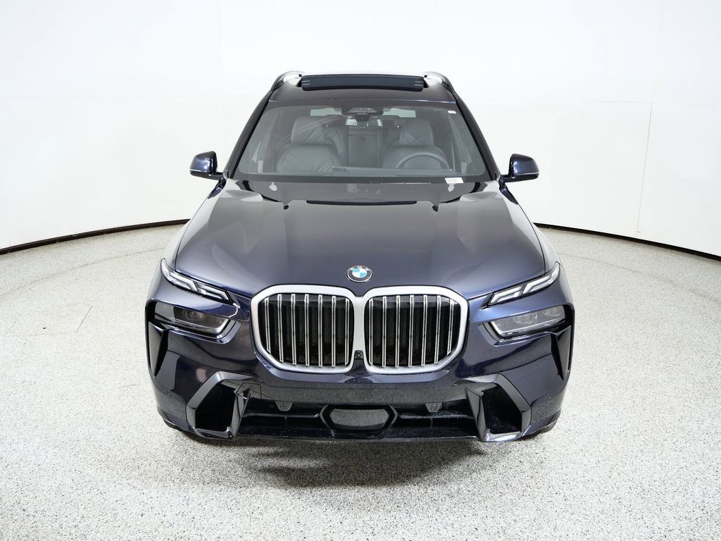 Thumbnail: 2026 BMW X7 - 18