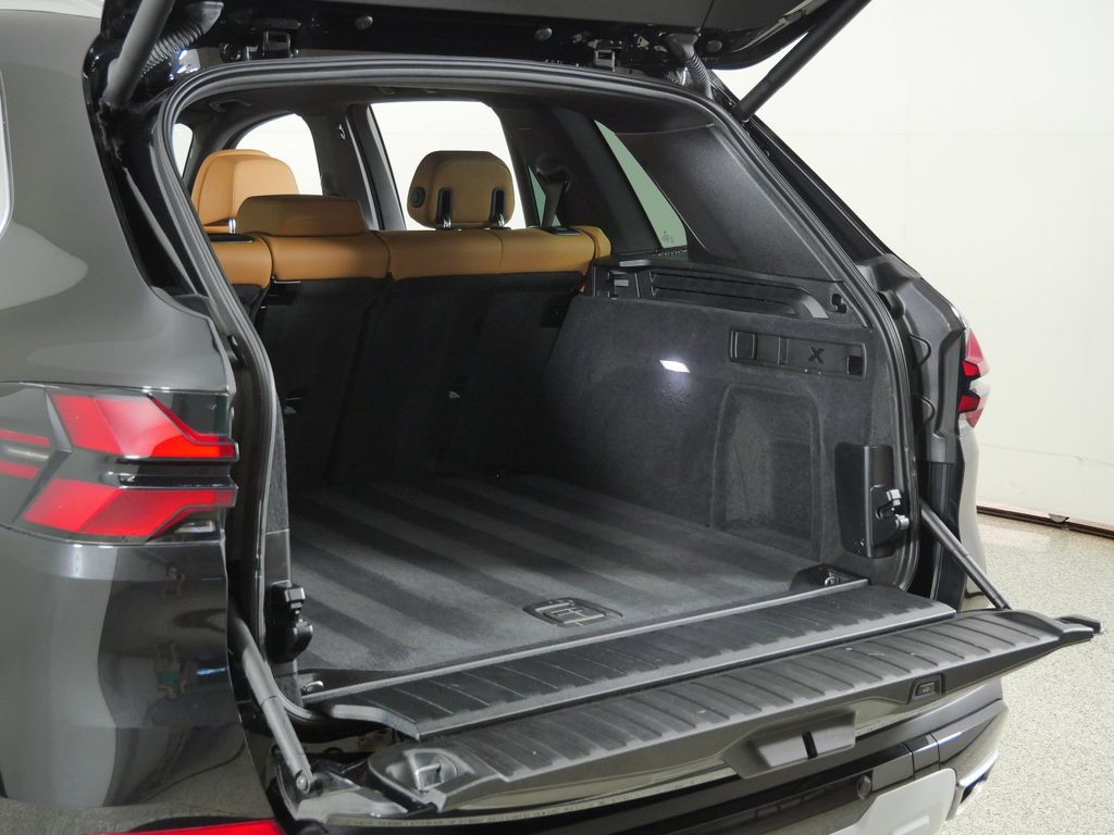 Thumbnail: 2024 BMW X5 - 33