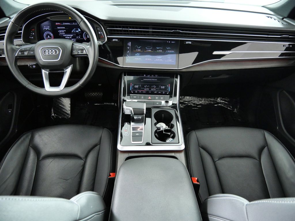 Thumbnail: 2020 Audi Q8 - 6