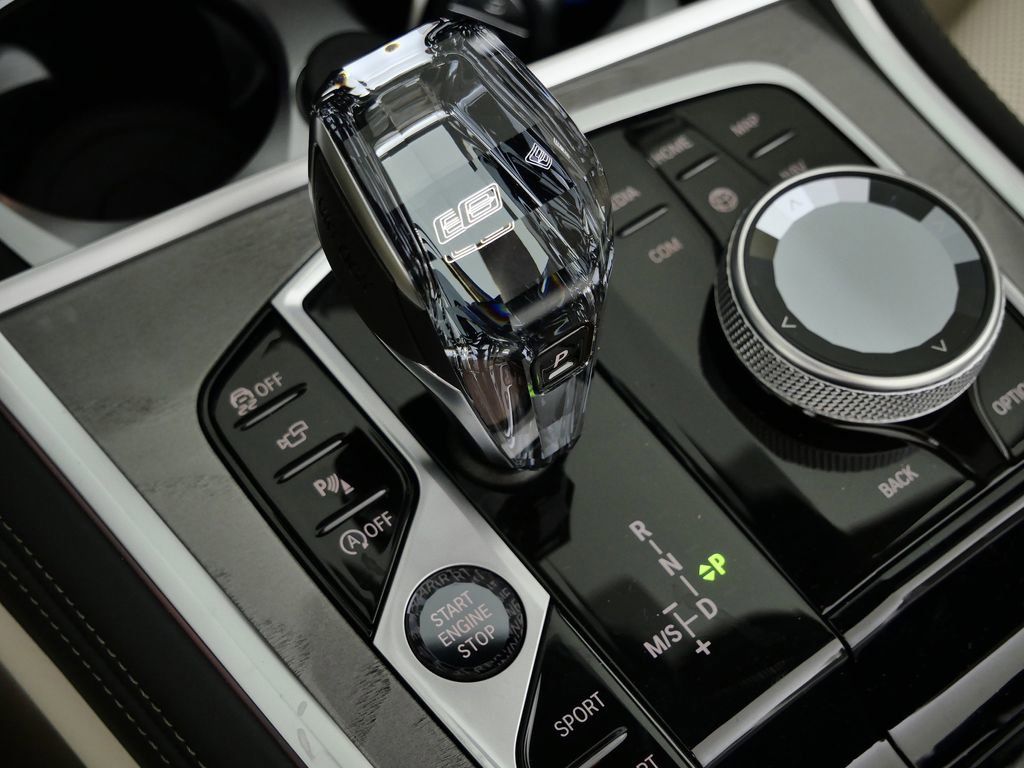 Thumbnail: 2026 BMW 8 Series - 47