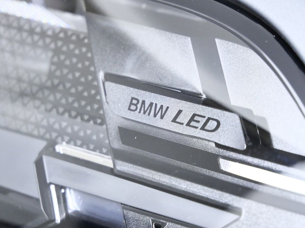 Thumbnail: 2026 BMW X5 - 4