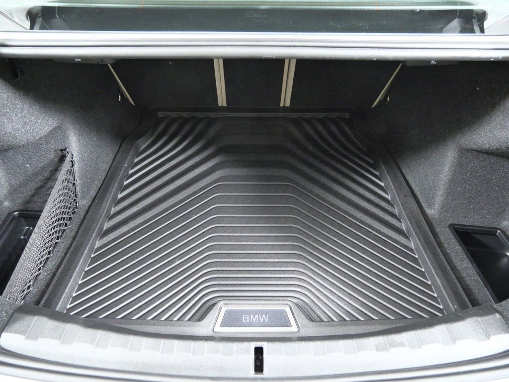 Thumbnail: 2025 BMW 3 Series - 31
