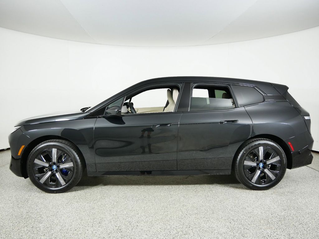 2025 BMW iX xDrive50 15