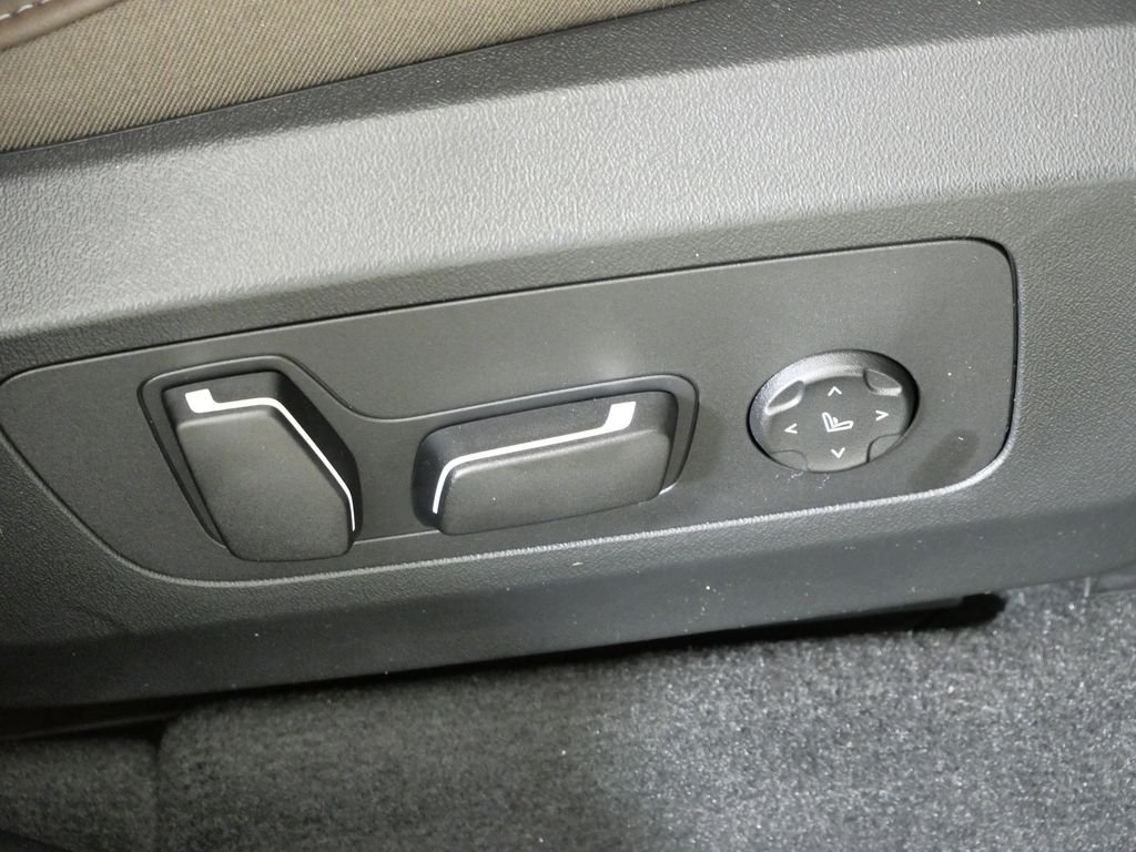 Thumbnail: 2026 BMW X3 - 23