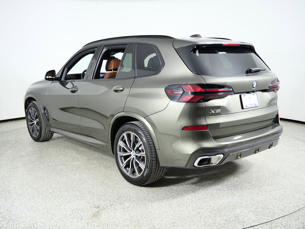 Thumbnail: 2025 BMW X5 - 15