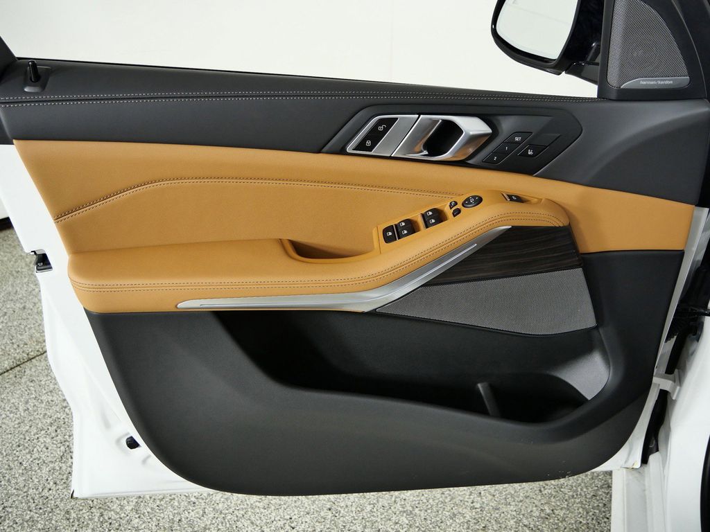 Thumbnail: 2026 BMW X5 - 34