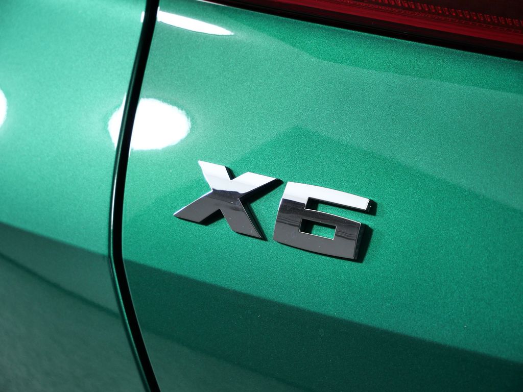 Thumbnail: 2026 BMW X6 - 13