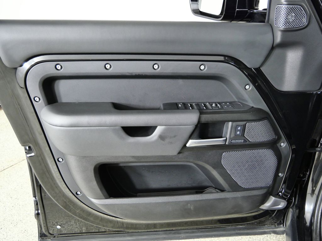 Thumbnail: 2024 Land Rover Defender - 33