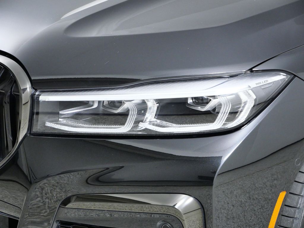 Thumbnail: 2022 BMW 7 Series - 4