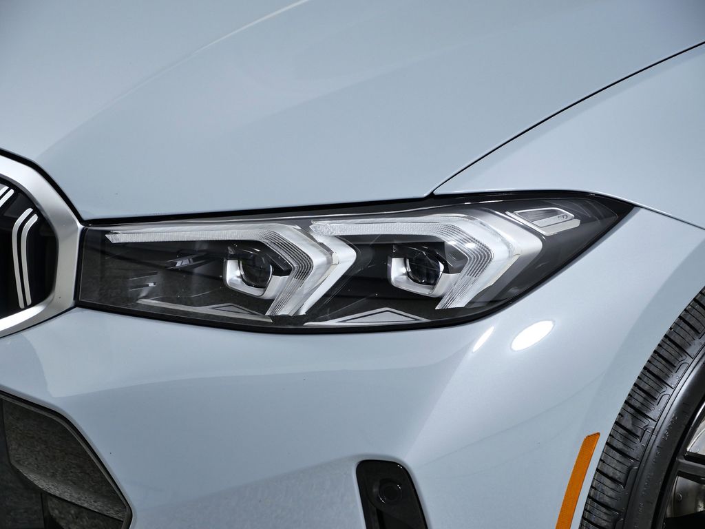 Thumbnail: 2023 BMW 3 Series - 4