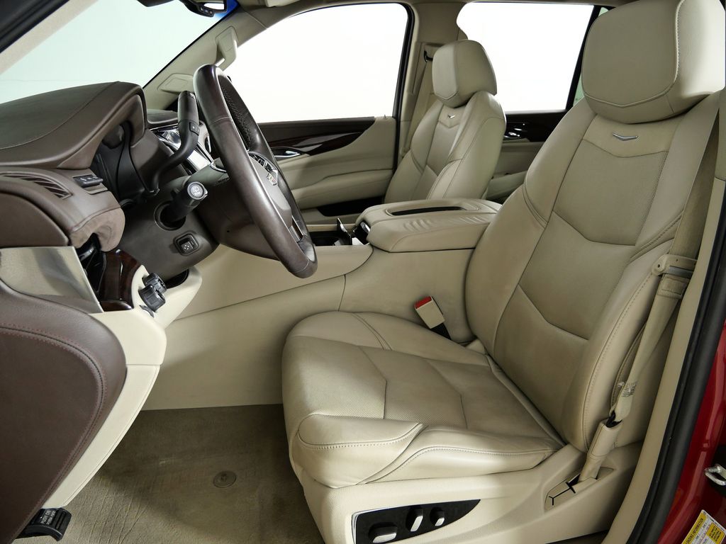 Thumbnail: 2015 Cadillac Escalade - 35