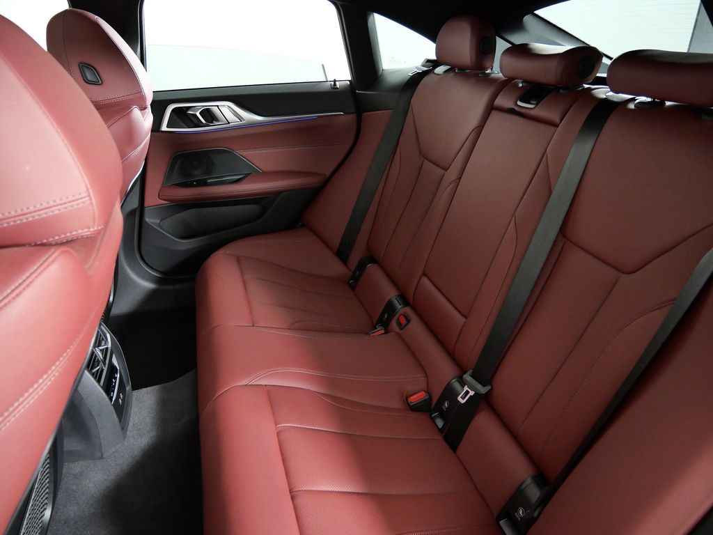 Thumbnail: 2023 BMW i4 - 32