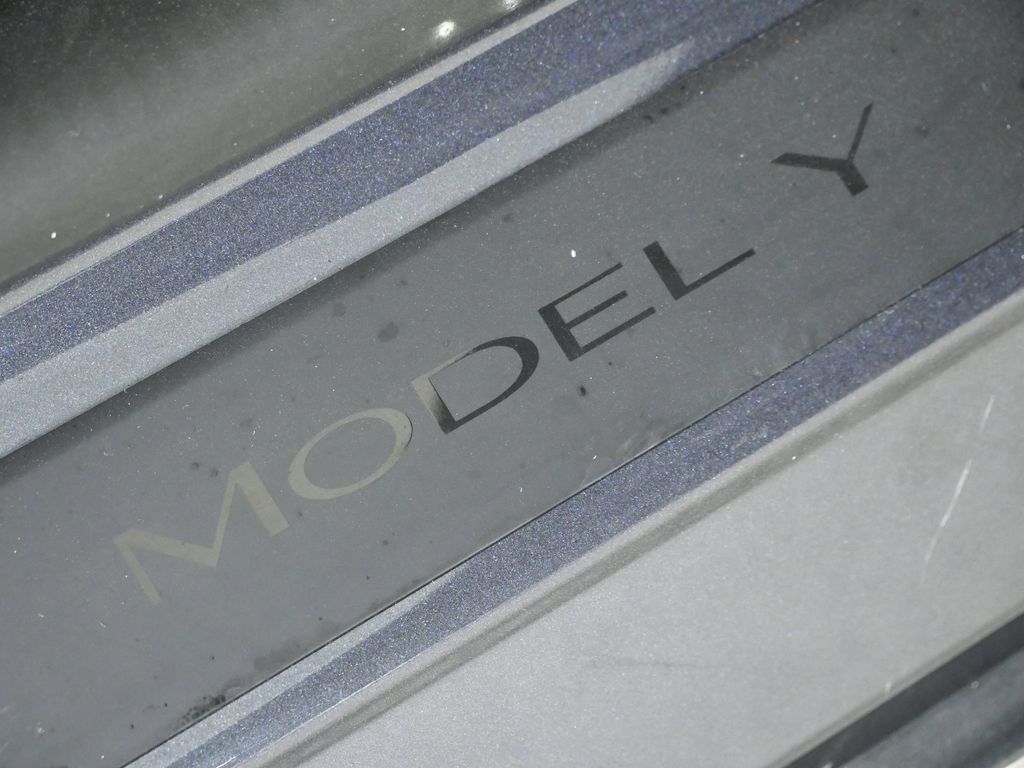 Thumbnail: 2022 Tesla Model Y - 25