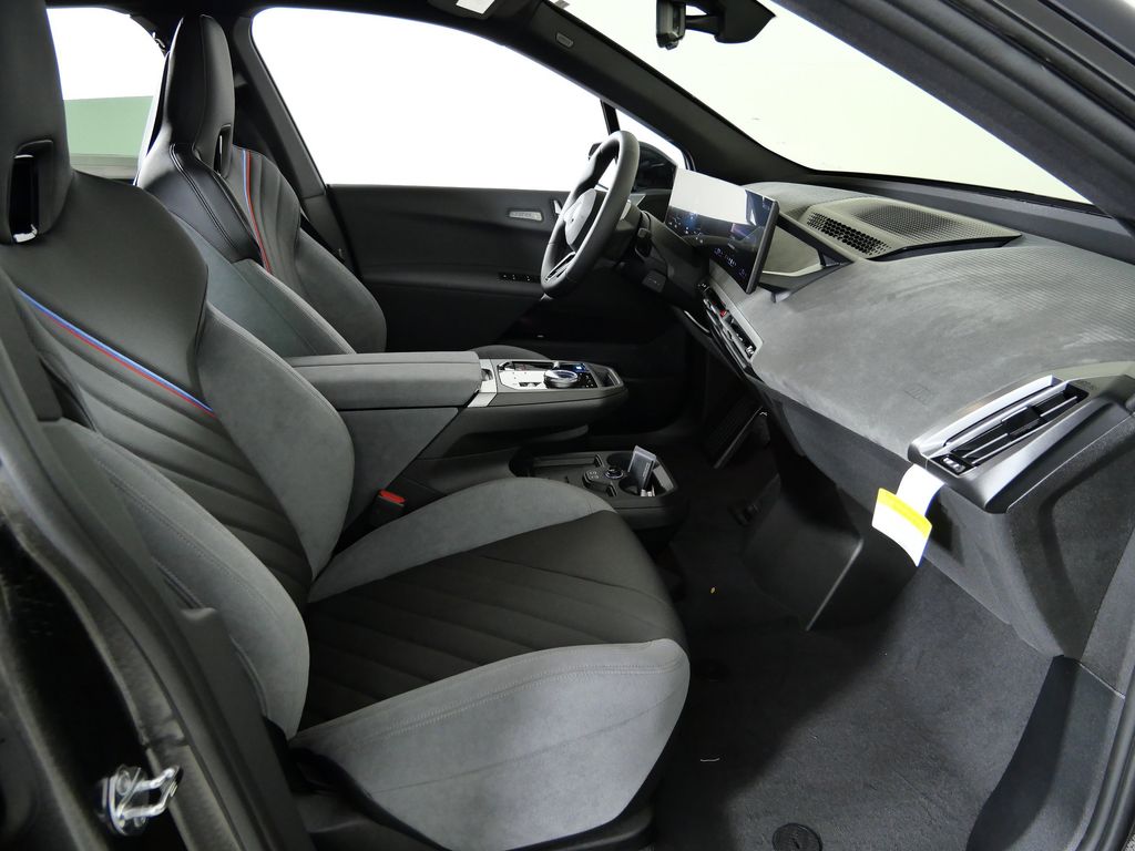 Thumbnail: 2026 BMW iX - 21