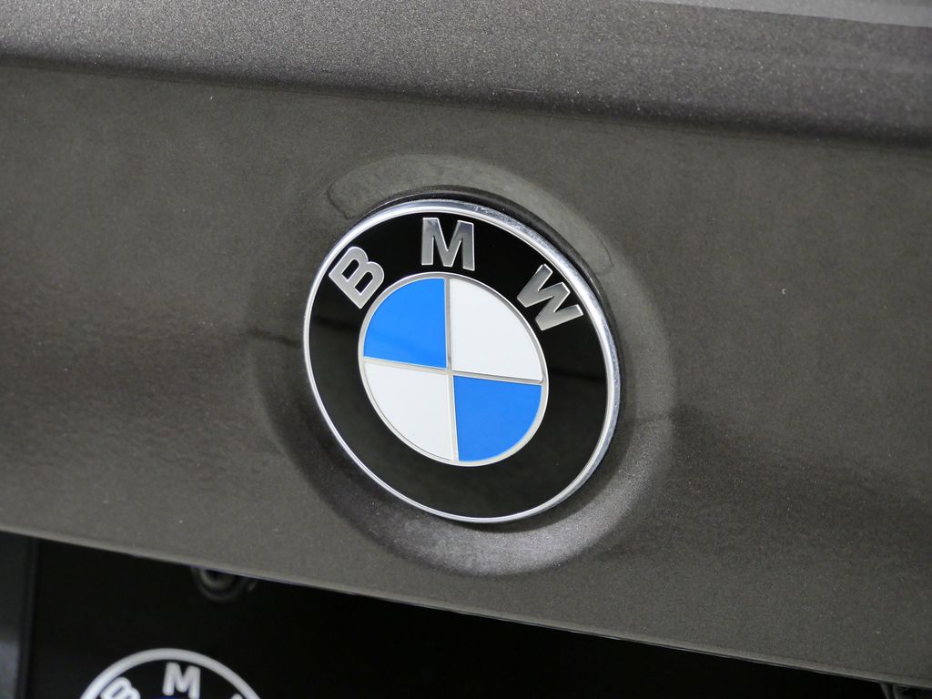 Thumbnail: 2015 BMW 3 Series - 12