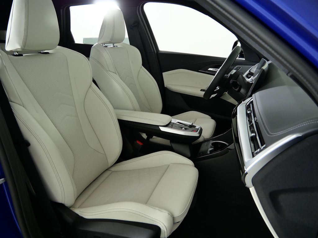 Thumbnail: 2026 BMW X1 - 21